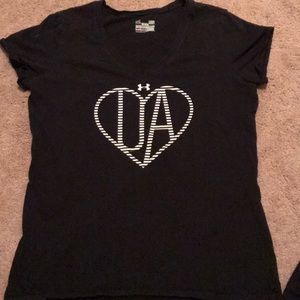 Black heart Under Armour Tee